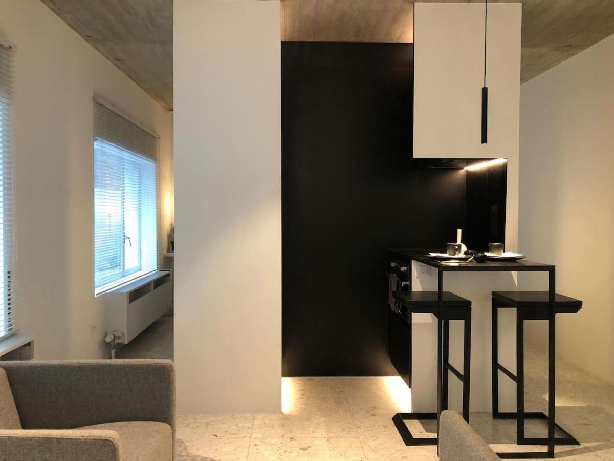 Studio Medieval City Center At River De Leie Gent Ngoại thất bức ảnh